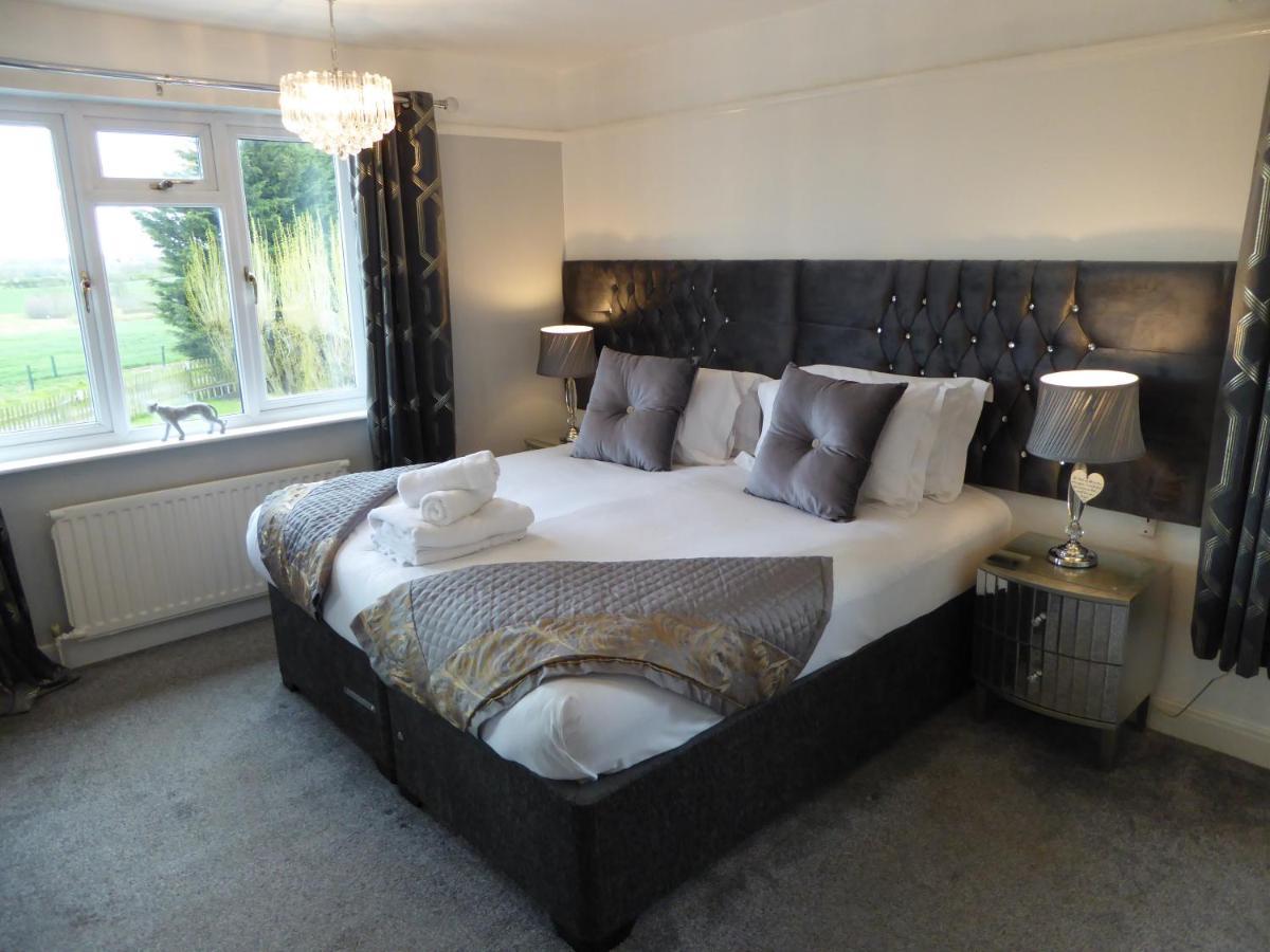 South View Country House Sleeps 12 - Hot Tub - Views Henley-in-Arden Exterior photo