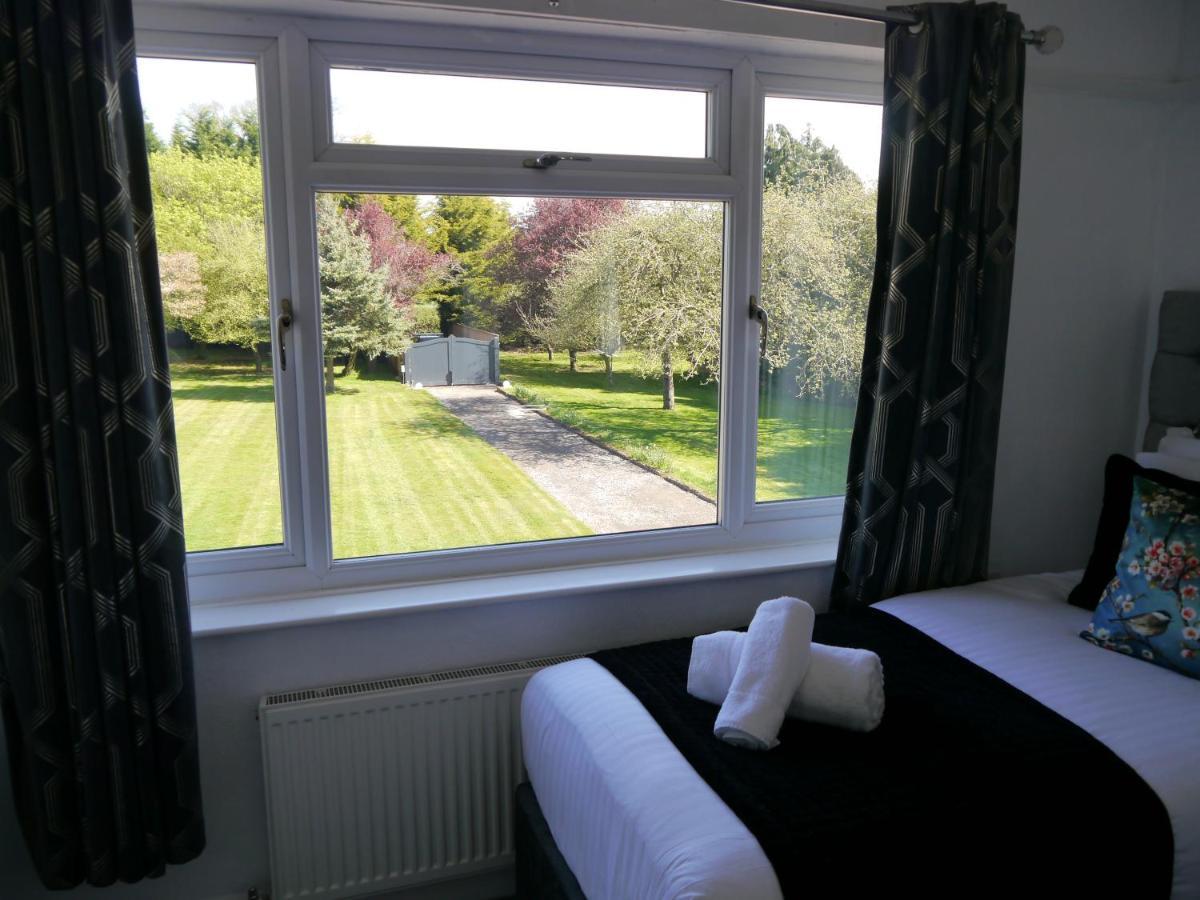 South View Country House Sleeps 12 - Hot Tub - Views Henley-in-Arden Exterior photo